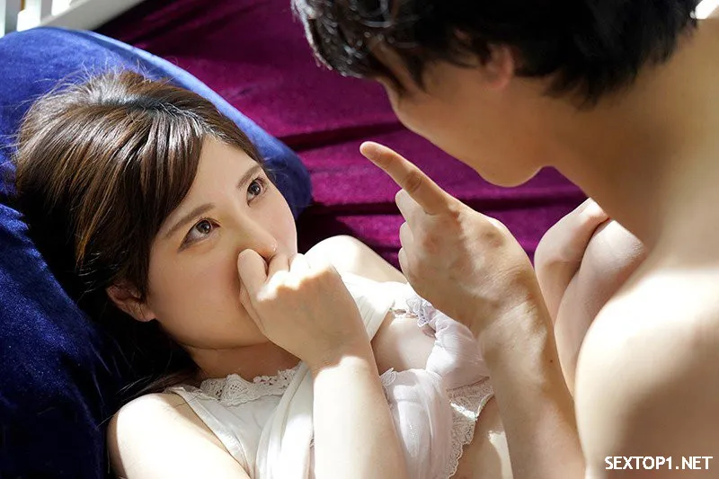 Dẫn bạn về nhà, bị bạn xoạc luôn người vợ của mình